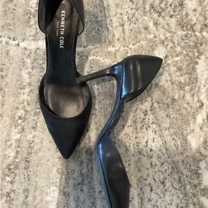 Kenneth Cole size 9 black heels